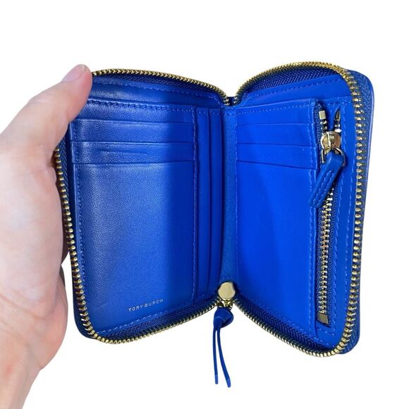 Tory Burch Foldable Mini Leather Wallet Full Zip Closure Quilted Lined with Logo - Picture 6 of 8